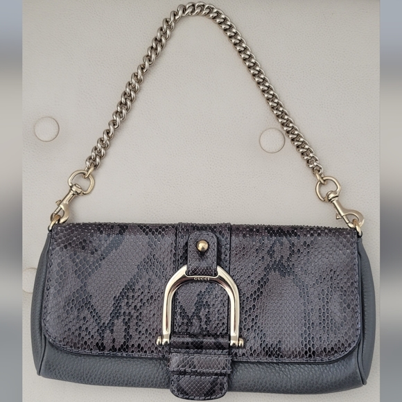 GUCCI GRAY PYTHON GREENWICH CLUTCH WITH SHOULDER STRAP - Picture 4 of 15
